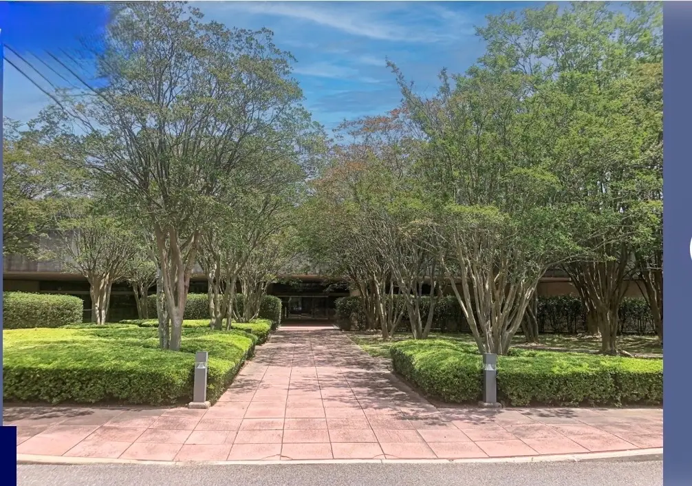 Landscaped entrance walkway at Tributary Center